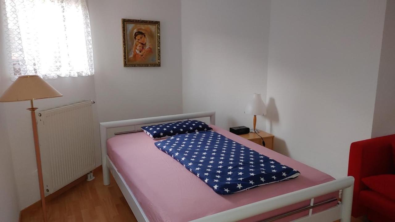 Gemuetliche Einliegerwohnung Ohne Kueche In Hoesbach-Rottenberg Esterno foto